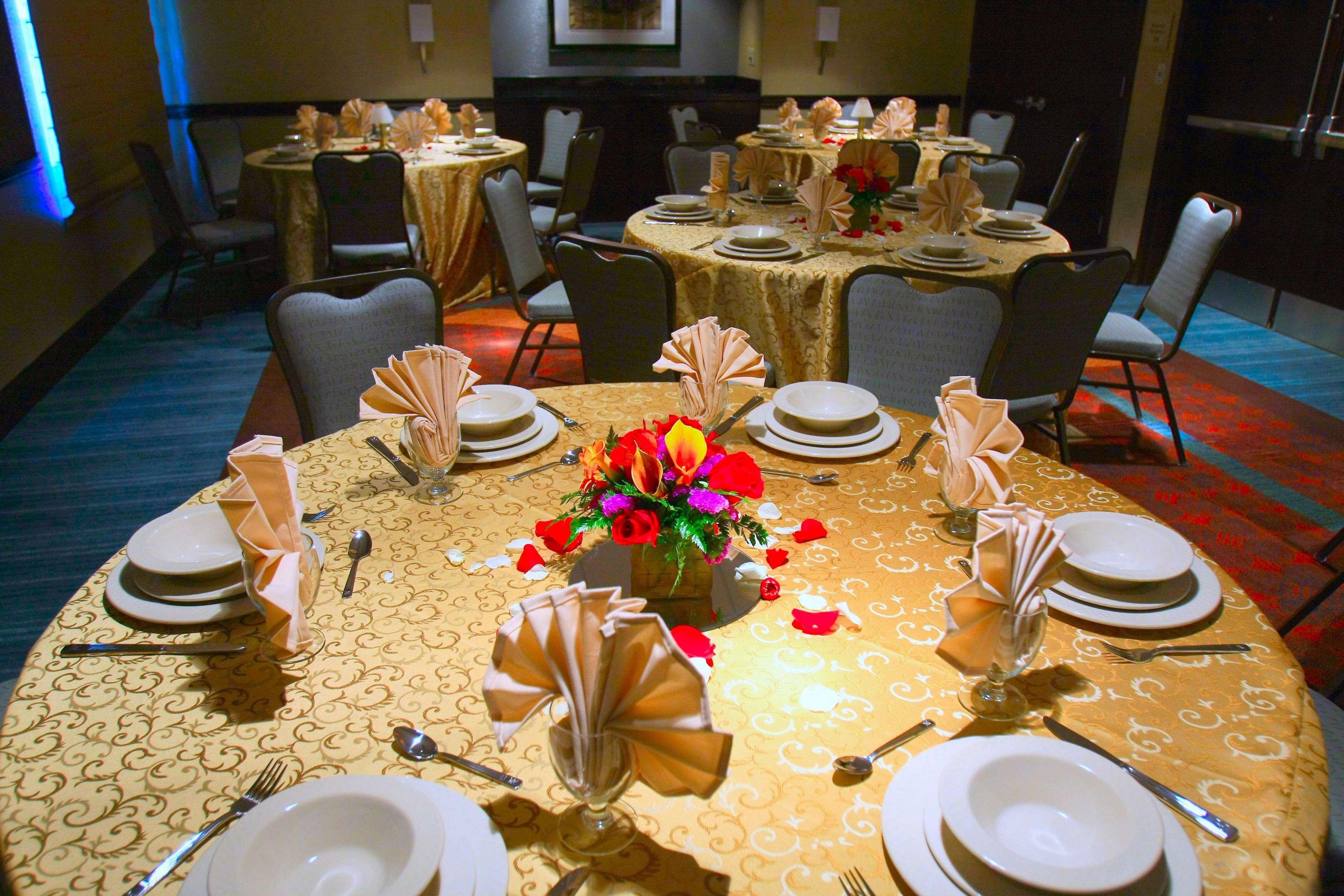 Hilton Garden Inn Bethesda Downtown Eksteriør billede