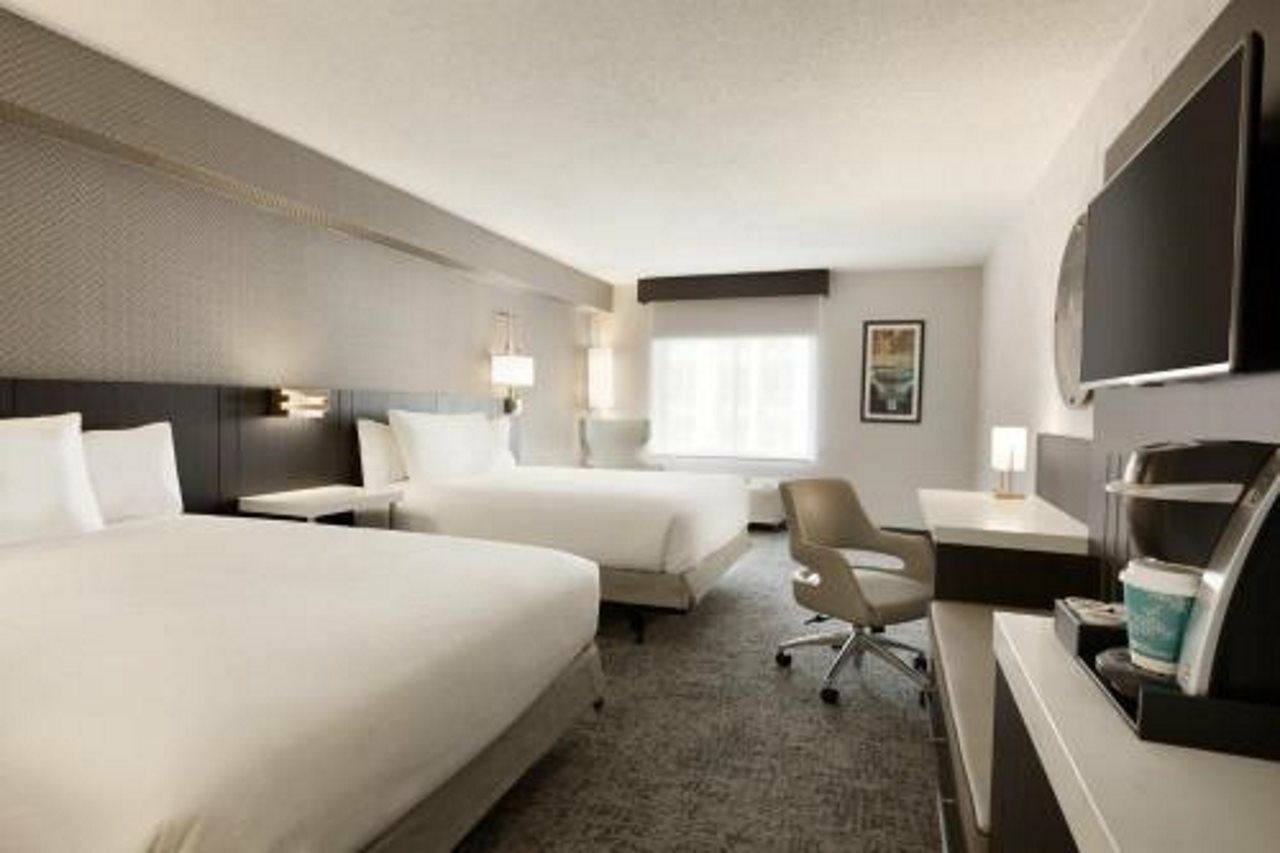 Hilton Garden Inn Bethesda Downtown Eksteriør billede